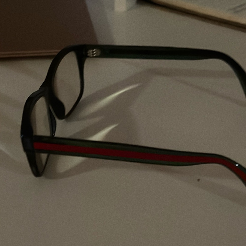 Gucci eye glasses